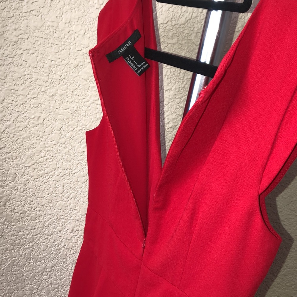 Forever 21 Red Short Sleeves Dress - Picture 9 of 14